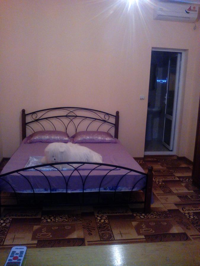 Guesthouse U Moti New Athos Eksteriør bilde
