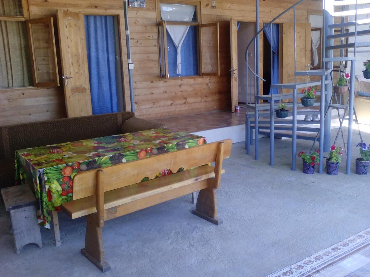 Guesthouse U Moti New Athos Eksteriør bilde
