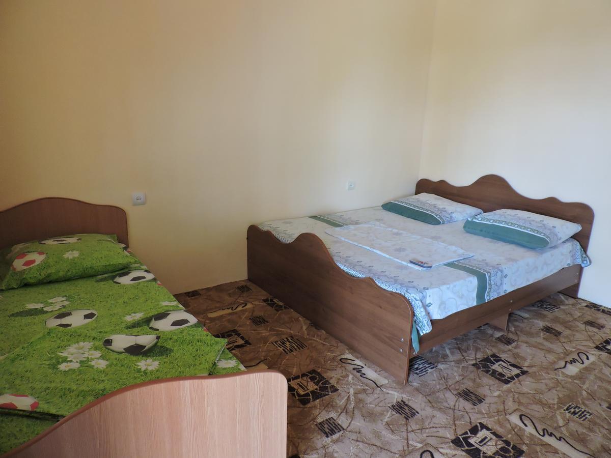 Guesthouse U Moti New Athos Eksteriør bilde